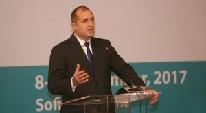 Радев наложи вето на разпоредби в Закона за приватизация 