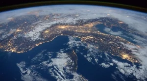 Пътническите полети в Космоса скоро ще бъдат факт. Ето колко ще струват