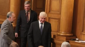 Преструктурират болници, за да ги спасят от фалит 