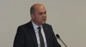 Парламентарна комисия остави хиляди хора без възможност да получат неизплатените си заплати