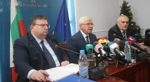 Започват проверки на всички болници, които получават средства от Здравната каса