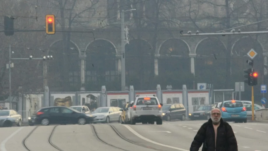 Опасно мръсен въздух в цялата страна, рекордът е в София  