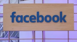 Facebook спря за час и половина 
