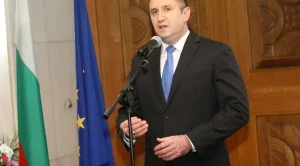 Радев наложи вето на закона на Пеевски за КТБ 