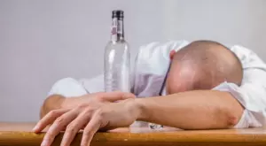 Виц на деня: Пияница при Господ