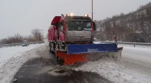 Засегнатите от лошото време пътници могат да поискат парите си обратно