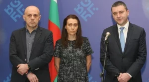 Прокуратурата проверява жилището на Горанов