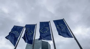 ЕЦБ няма да променя основните лихви до средата на 2020 г.