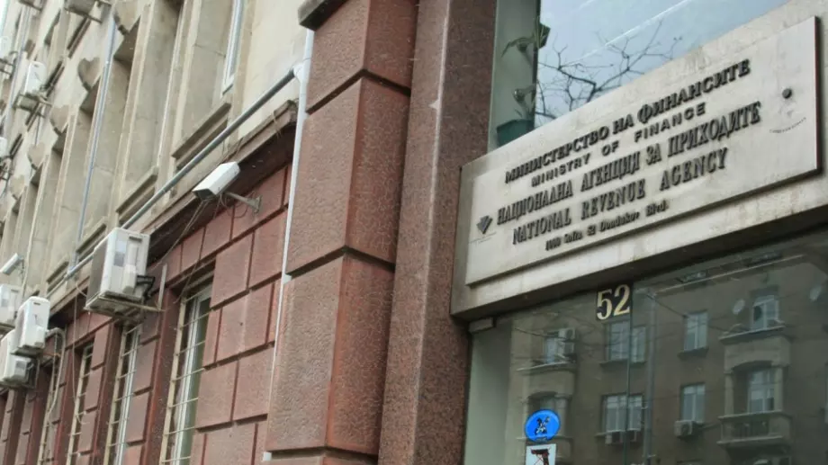НАП отново подгонва длъжниците