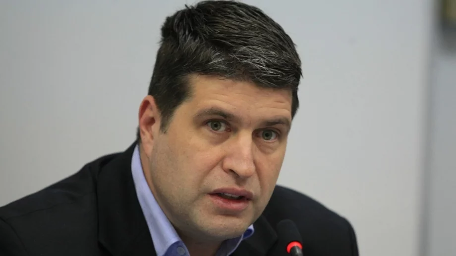 НАП: Не сме отписали трудно събираемите данъци