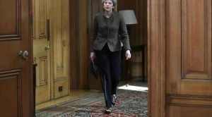 Тереза Мей поема контрола над Brexit 