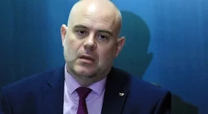Работи се на ръба на възможностите по "Апартаментгейт", заяви Гешев