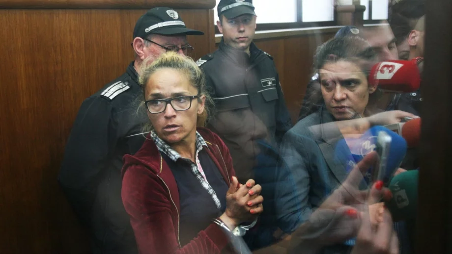 Законът или беззаконието държи Иванчева в ареста?