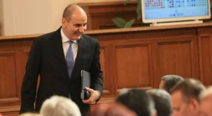 Управляващите ще отхвърлят ветото на Радев за Изборния кодекс