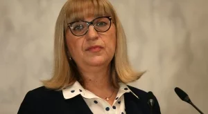 Цачева: Няма опасност Търговският регистър отново да спре