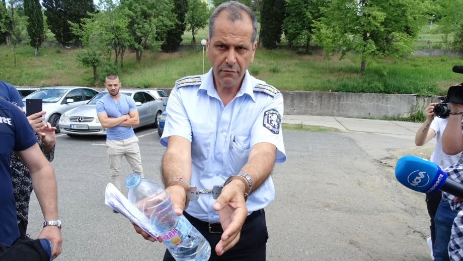 Шефът на благоевградския КАТ обвинен в три престъпления 