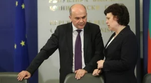 Тристранката подкрепи промените в наредбата за работно време без една
