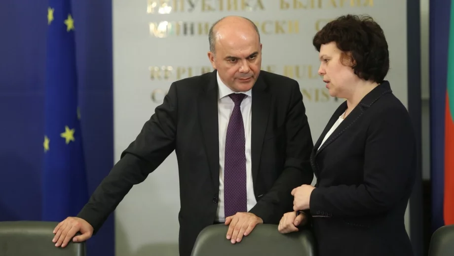 Петков: Отпадането на тавана за пенсиите ще зависи и от обществената реакция