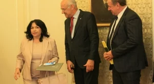 Проблемът при "Белене" е липсата на стратегически инвеститор, смята Петкова