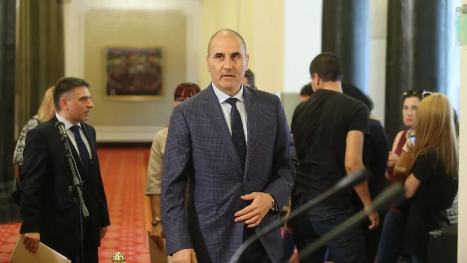Коалицията е стабилна, уверява Цветанов