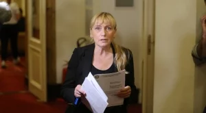 БСП се закани да извади нови уличаващи документи за Боил Банов