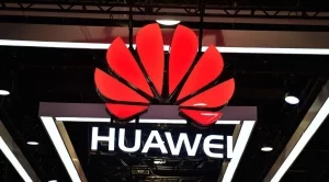 И Huawei работи върху самоуправляващи се коли