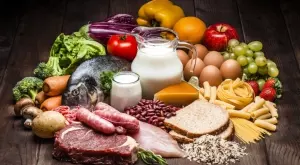 Испания забранява изхвърлянето на храна от заведения и магазини 