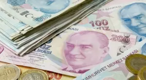 Турската лира продължава свободното падане