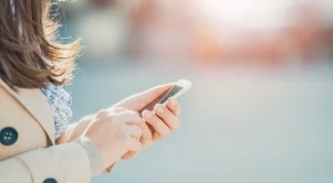 Роумингът в ЕС ще поевтинее още от май 2019 г.