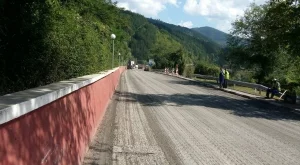 ИПБ: Все още не е възстановена мантинелата на пътя край Своге