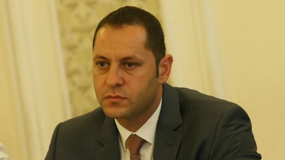 Прокуратурата проверява зам.-министъра на икономиката Александър Манолев
