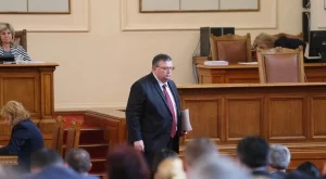 Прокуратурата ще поиска криминализиране на нелегалното производство на цигари