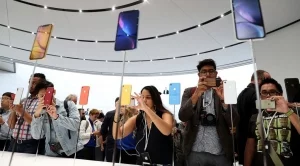Ремонтът на новите модели iPhone излиза златен