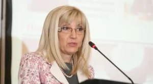 Аврамова: Не е вярно, че ще има шоково поскъпване на стоки заради тол таксите