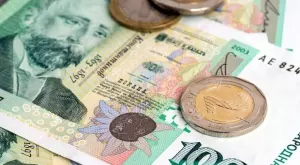 Бизнесът иска работниците сами да си плащат осигуровките