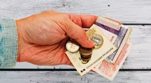 Вдигането на минималната пенсия крие голям риск