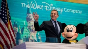 Шефът на Disney винаги става в 4:15 и избягва технологиите сутрин 