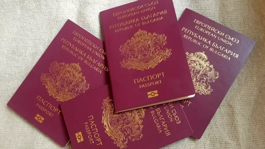 "Златните паспорти" у нас: Кой ги купува и защо трябва да се забранят?