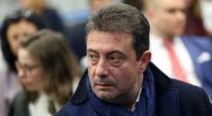Каменаров хвърли оставка, Кошлуков поема БНТ