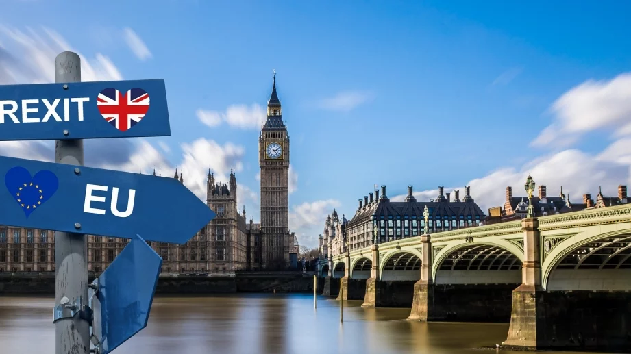 Brexit струва на Великобритания по 785 млн. долара на седмица