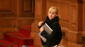 Може ли случващото се с Елена Йончева всъщност да помогне на БСП на евроизборите?