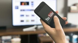 YouTube махна рекламите (и съответно приходите) на антиваксърски видеа