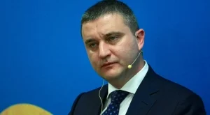 1255 лв. начална заплата за учителите през 2021 г. обеща Горанов