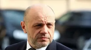 При по-строга карантина: Излизаме от дома с мобилно приложение