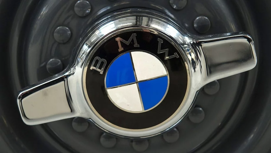 BMW с още по-амбициозни цели за електромобилите