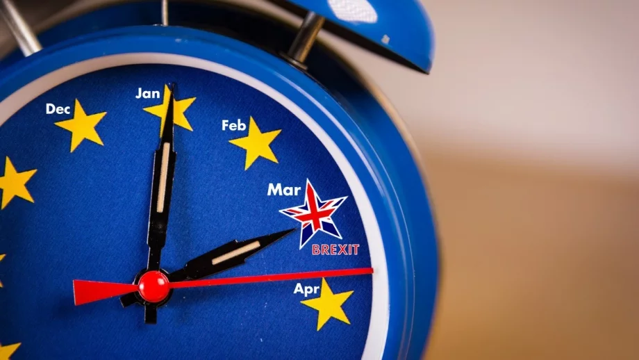 Brexit: аварийно спиране на педя от пропастта