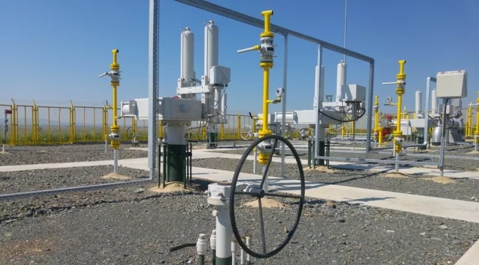 Украйна преговаря с Русия с пълни газохранилища