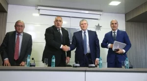 Борисов обещал две места на СДС в листата за Европарламента