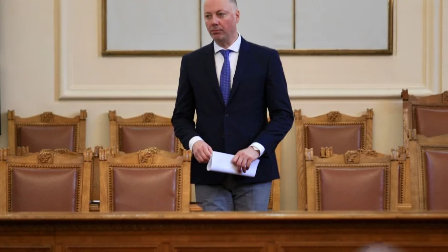 Желязков: Билети за БДЖ ще могат да се купуват онлайн и в самите влакове