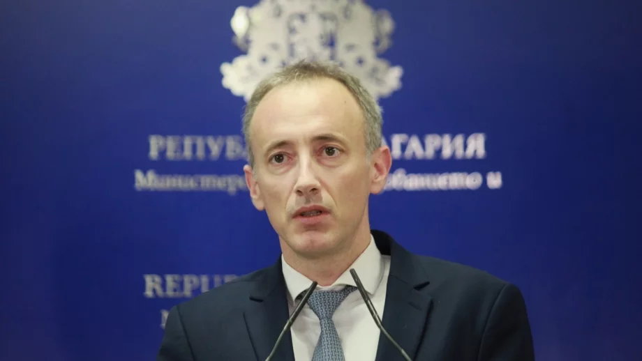 Учителите ще получават годишен бонус за постигнати резултати